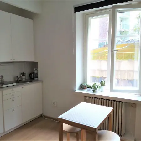 Cute & Quiet Studio In Kallio Near Center Апартаменты *