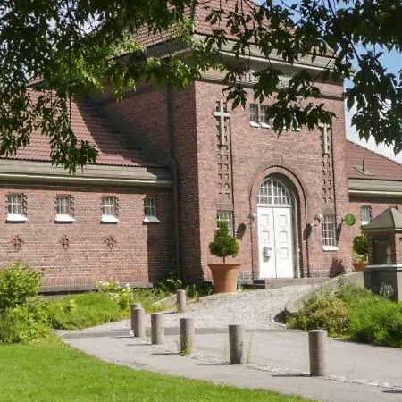 Cute & Quiet Studio In Kallio Near Center Апартаменты *
